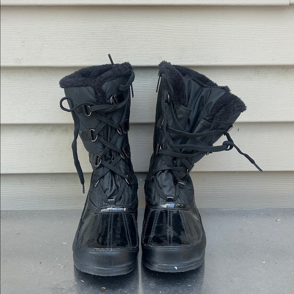 Perfect condition snow boots